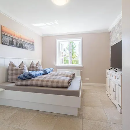 Апартаменты Hues Waalnoed 1 *