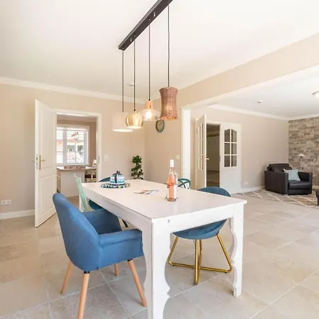 Hues Waalnoed 1 Апартаменты